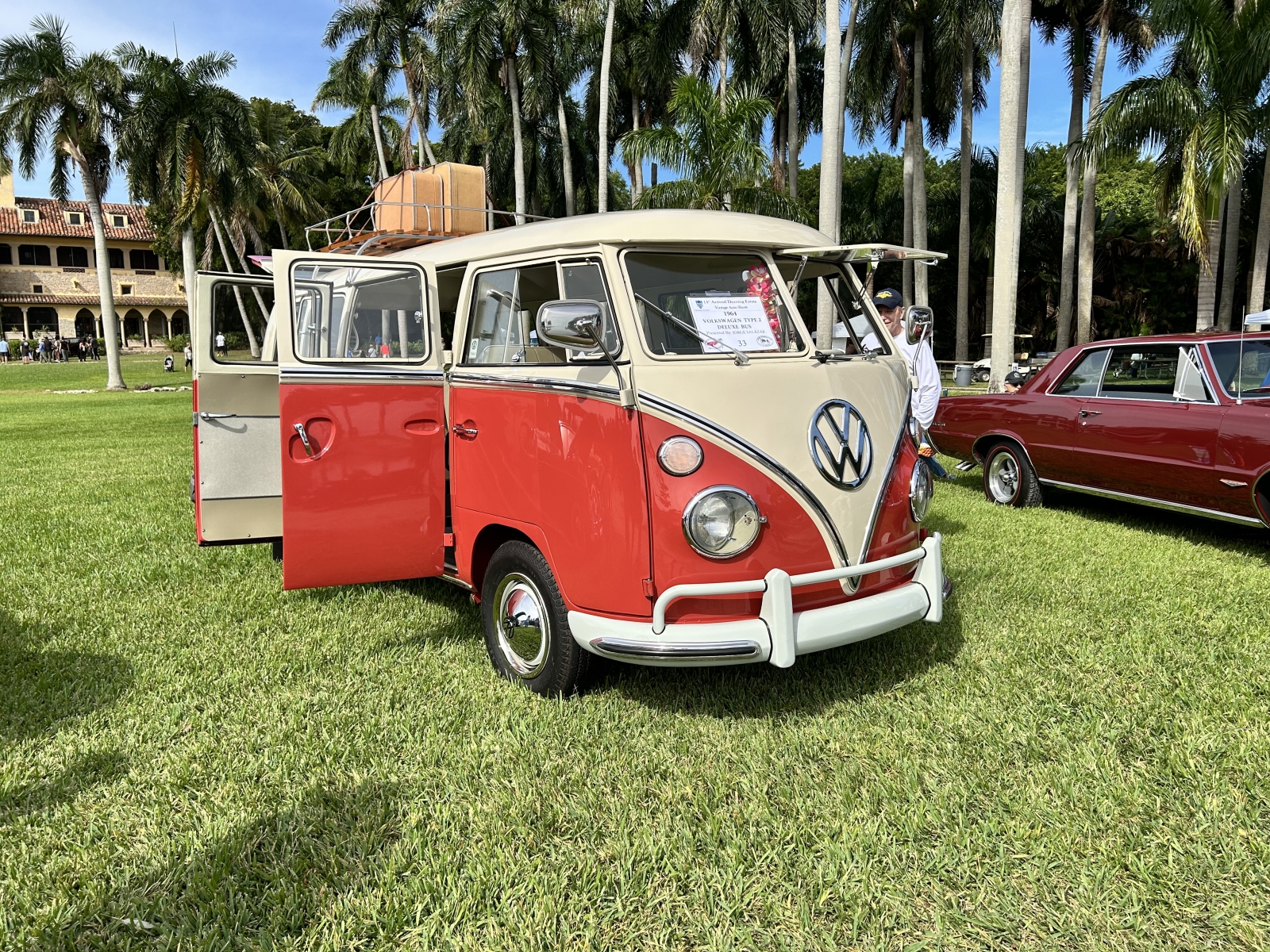 IMG_67491964-Volkswagen-Type-2-Deluxe-Bus