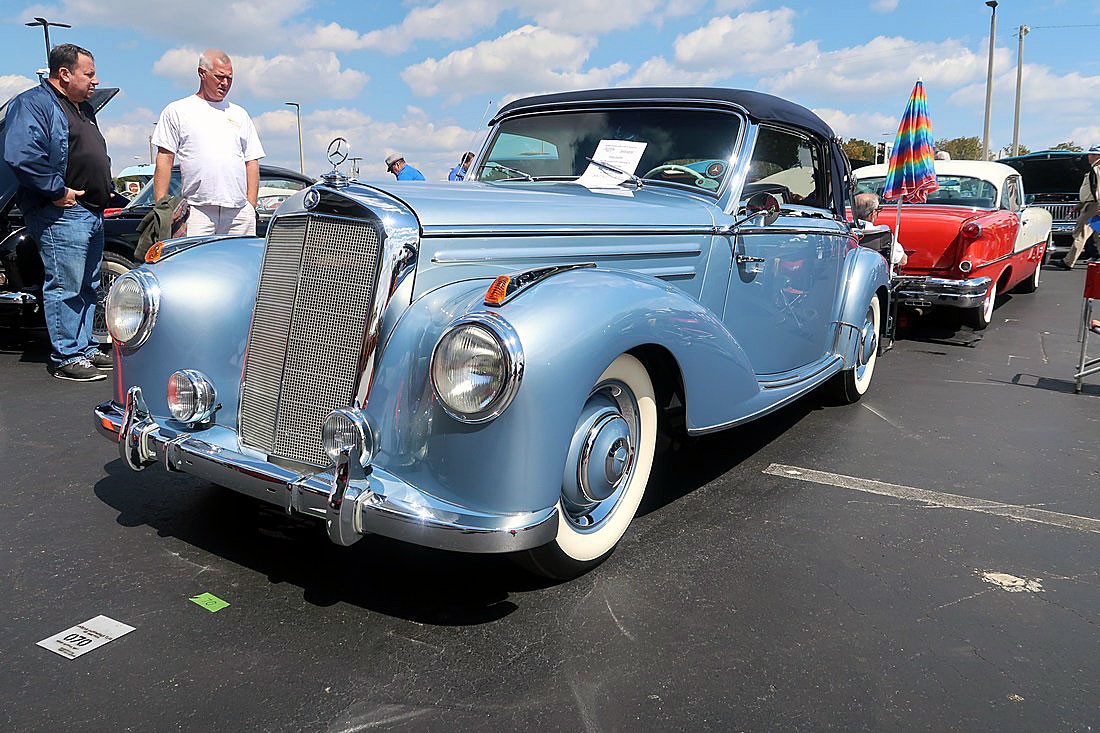 26-D 1952 Mercedes-Benz 220 Cabriolet