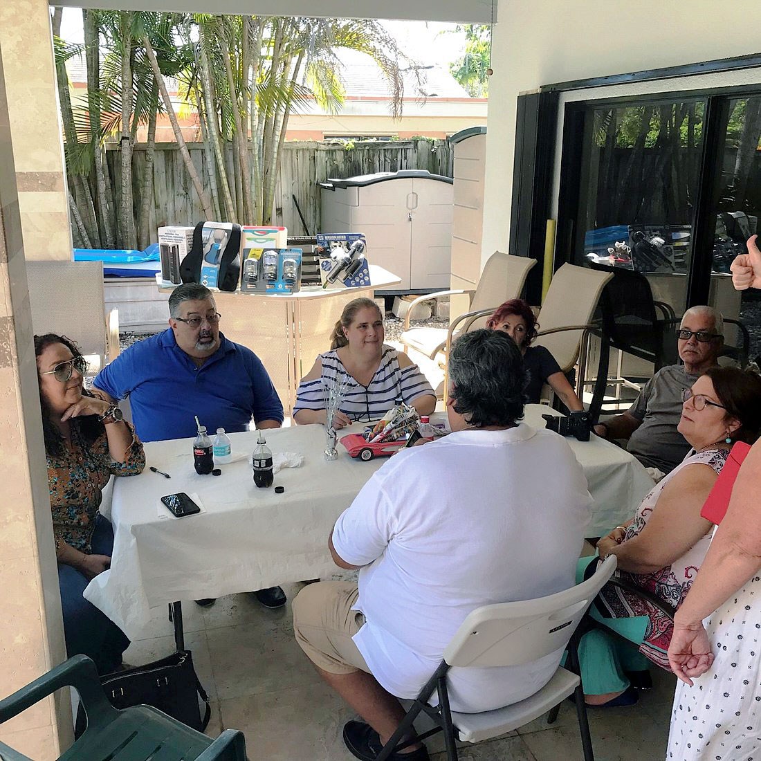 Tomas holds court